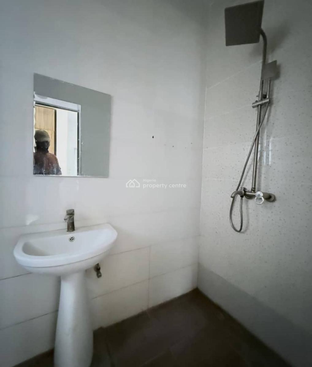 Spacious 3 Bedroom Apartment at Ground Floor, Ikate, Lekki, Lagos, Flat / Apartment for Rent