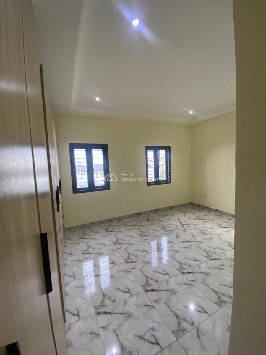 Brand New  4 Bedroom Penthouse in a Code Access, Marwa Lekki Right, Lekki Phase 1, Lekki, Lagos, Flat / Apartment for Rent