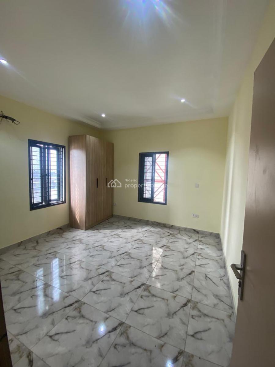 Brand New  4 Bedroom Penthouse in a Code Access, Marwa Lekki Right, Lekki Phase 1, Lekki, Lagos, Flat / Apartment for Rent