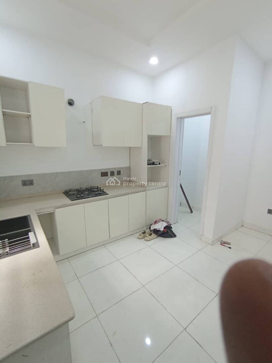 4 Bedroom Terrace Apartment &installed 12kva Solar Panel, Beside Oba Elegushi Palace, Ikate, Ikate Elegushi, Lekki, Lagos, Terraced Duplex for Sale