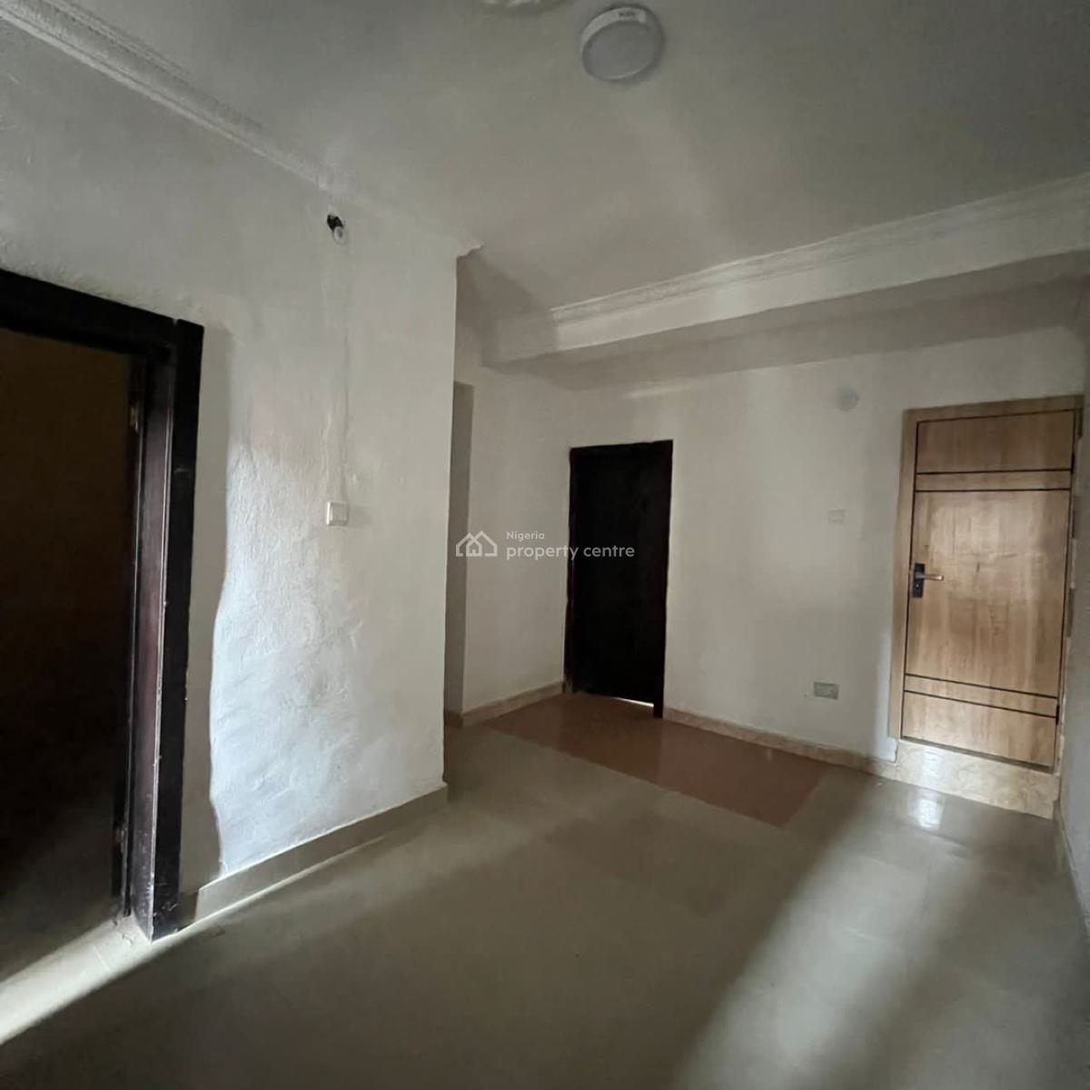 Spacious 2 Bedroom Apartment with Fitted Kitchen, Large Living Room, Lekki Phase 1, Lekki, Lagos, Flat / Apartment for Rent