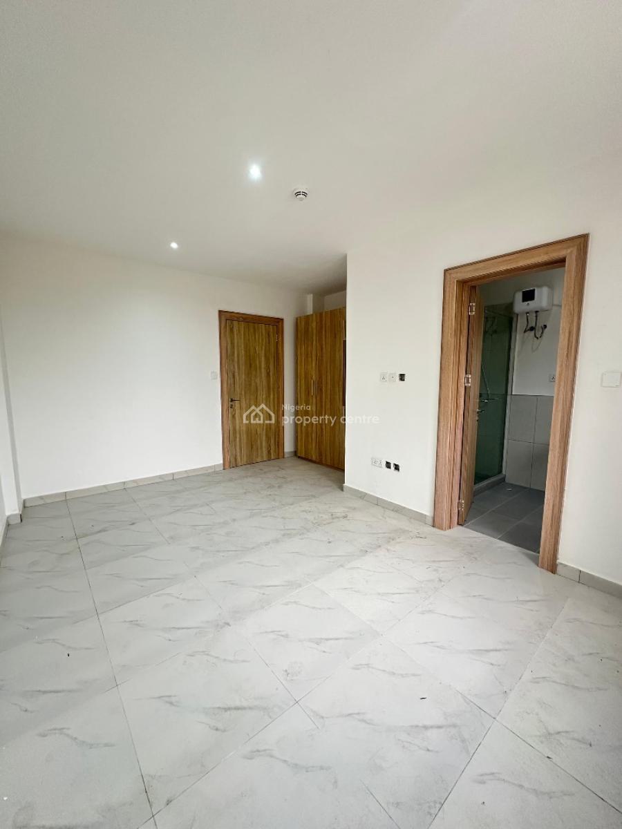 Spacious Well-built 3 Bedroom Apartment with Bq & Elevator, Ikate Elegushi, Lekki, Lagos, Flat / Apartment for Sale