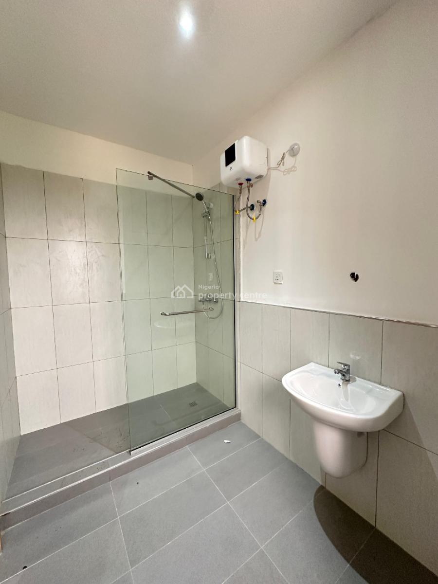 Spacious Well-built 3 Bedroom Apartment with Bq & Elevator, Ikate Elegushi, Lekki, Lagos, Flat / Apartment for Sale