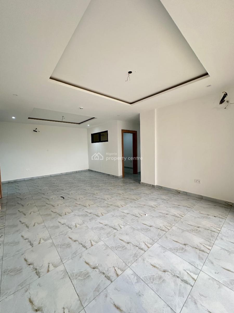 Spacious Well-built 3 Bedroom Apartment with Bq & Elevator, Ikate Elegushi, Lekki, Lagos, Flat / Apartment for Sale