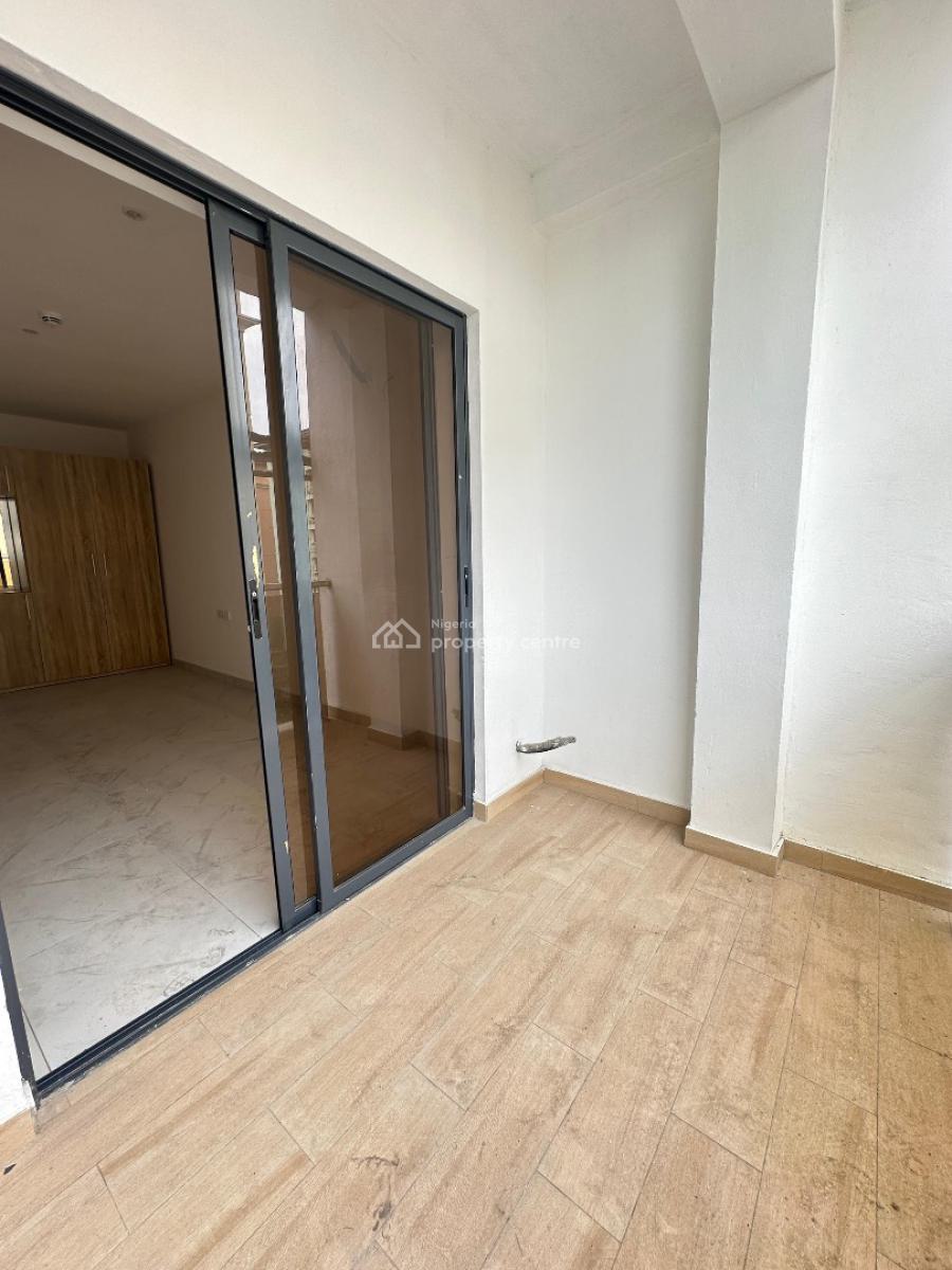 Spacious Well-built 3 Bedroom Apartment with Bq & Elevator, Ikate Elegushi, Lekki, Lagos, Flat / Apartment for Sale