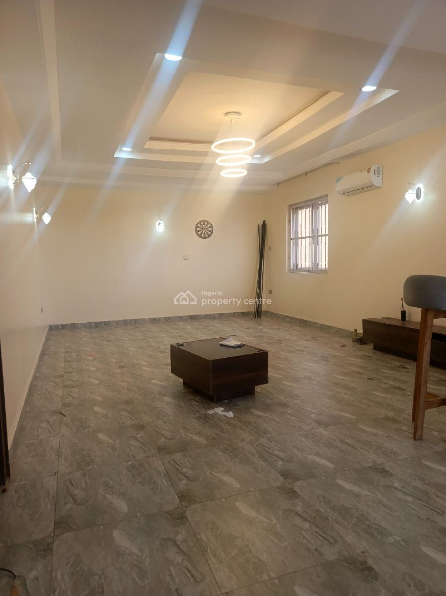 Spacious 2 Bedroom Apartment with a Bq, Asokoro District, Abuja, Flat / Apartment for Rent