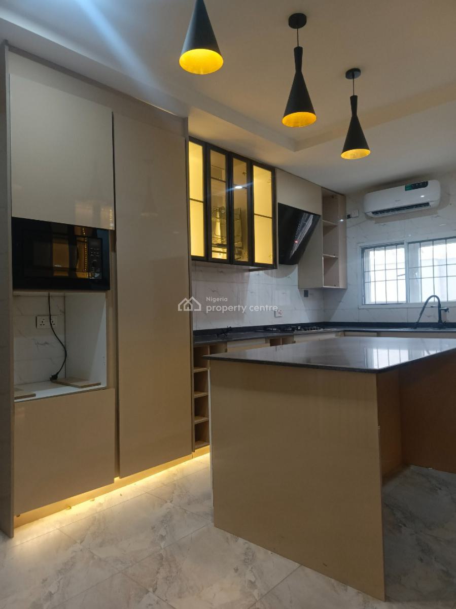 4 Bedroom Terrace Duplex with a Bq Attached Tastefully Finished, Guzape District, Abuja, House for Rent