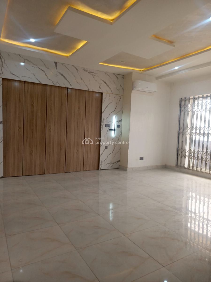 4 Bedroom Terrace Duplex with a Bq Attached Tastefully Finished, Guzape District, Abuja, House for Rent