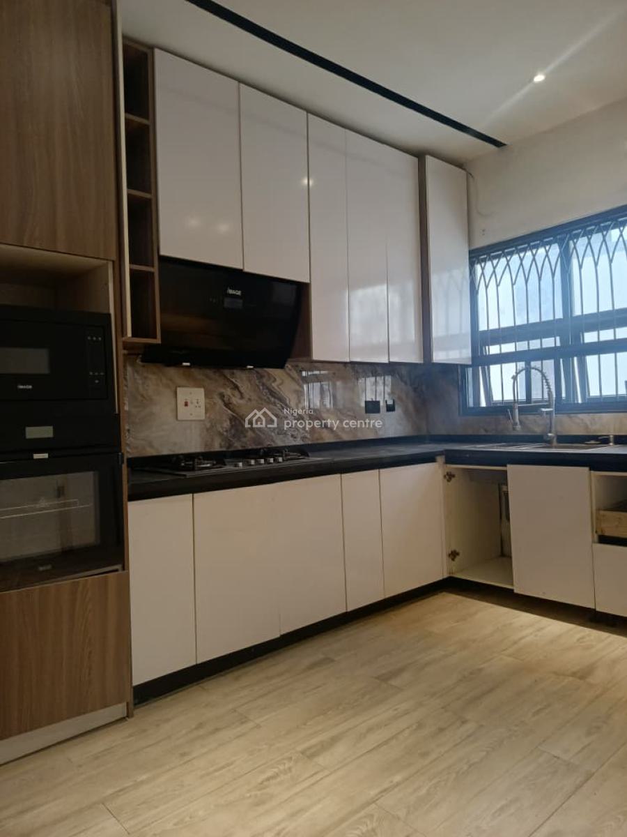 Spacious and Well-finished Four Bedroom Terrace Duplex with a Bq, Guzape District, Abuja, Terraced Duplex for Rent