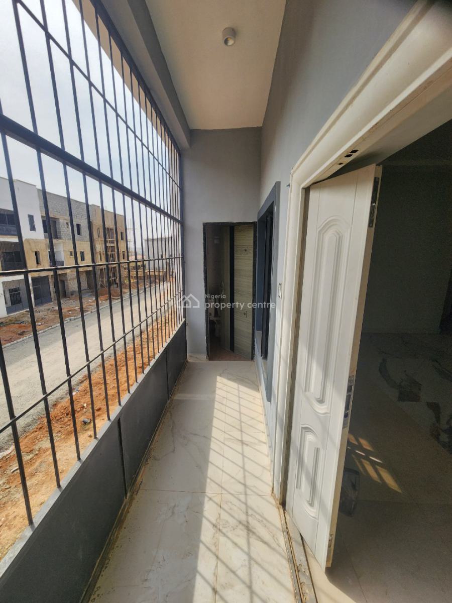 Luxury Three Bedroom Block of Flat, Gwarinpa, Abuja, Flat / Apartment for Rent
