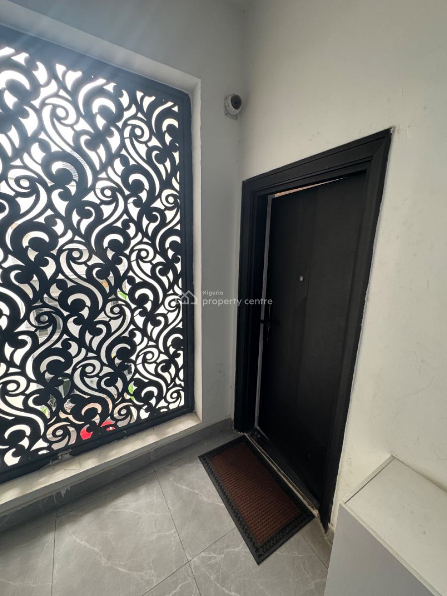 a Luxury Furnished and Serviced One Bedroom Apartment, Lekki Phase 1, Lekki, Lagos, Mini Flat (room and Parlour) for Rent