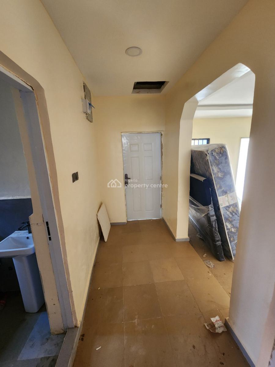 Luxury Two Bedroom Block of Flat, Dawaki, Gwarinpa, Abuja, Flat / Apartment for Rent