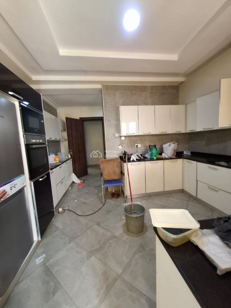 Premium 2 Bedroom Apartment with a Bq, Guzape District, Abuja, Flat / Apartment for Rent