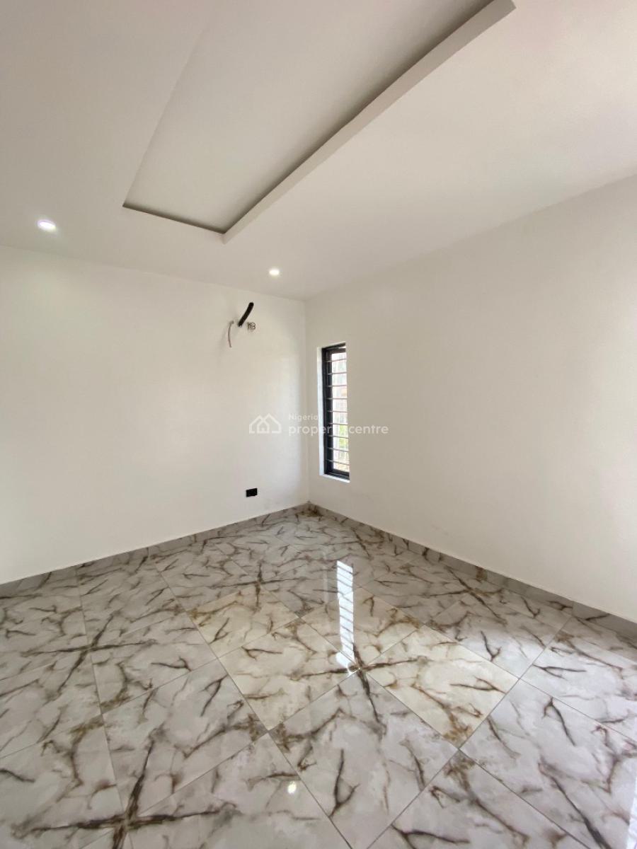 Beautiful 2 Bedroom Apartment, Ologolo, Lekki, Lagos, Flat / Apartment for Sale