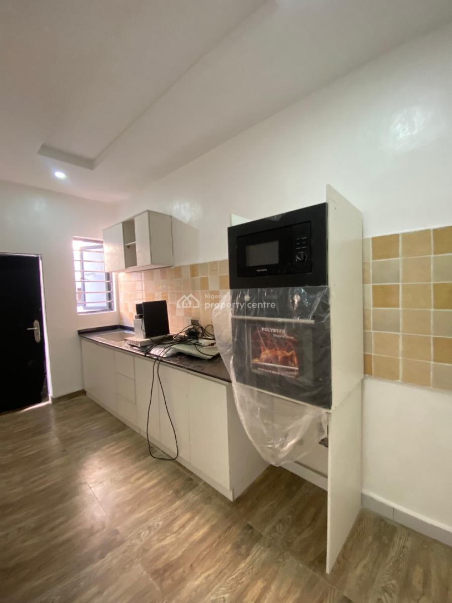 Beautiful 2 Bedroom Apartment, Ologolo, Lekki, Lagos, Flat / Apartment for Sale