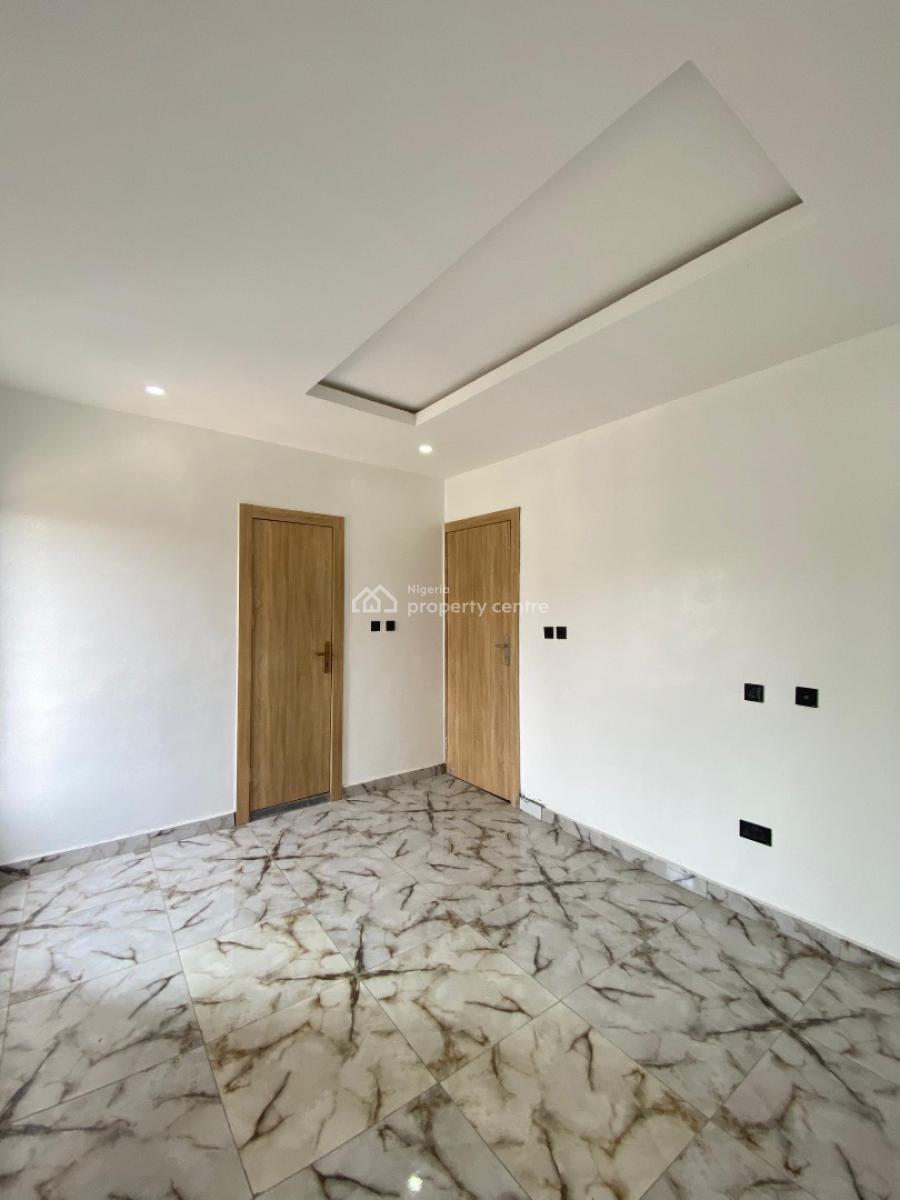 Beautiful 2 Bedroom Apartment, Ologolo, Lekki, Lagos, Flat / Apartment for Sale