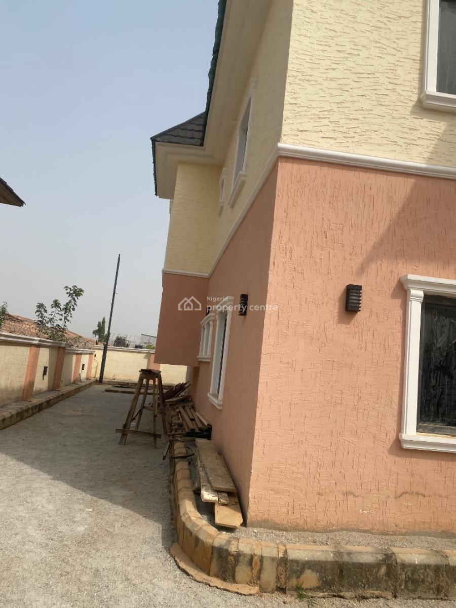 Luxury & Brand New Spacious 4 Bedroom Apartment, Opposite River Park/ Glory Dome, Lugbe District, Abuja, Semi-detached Duplex for Rent