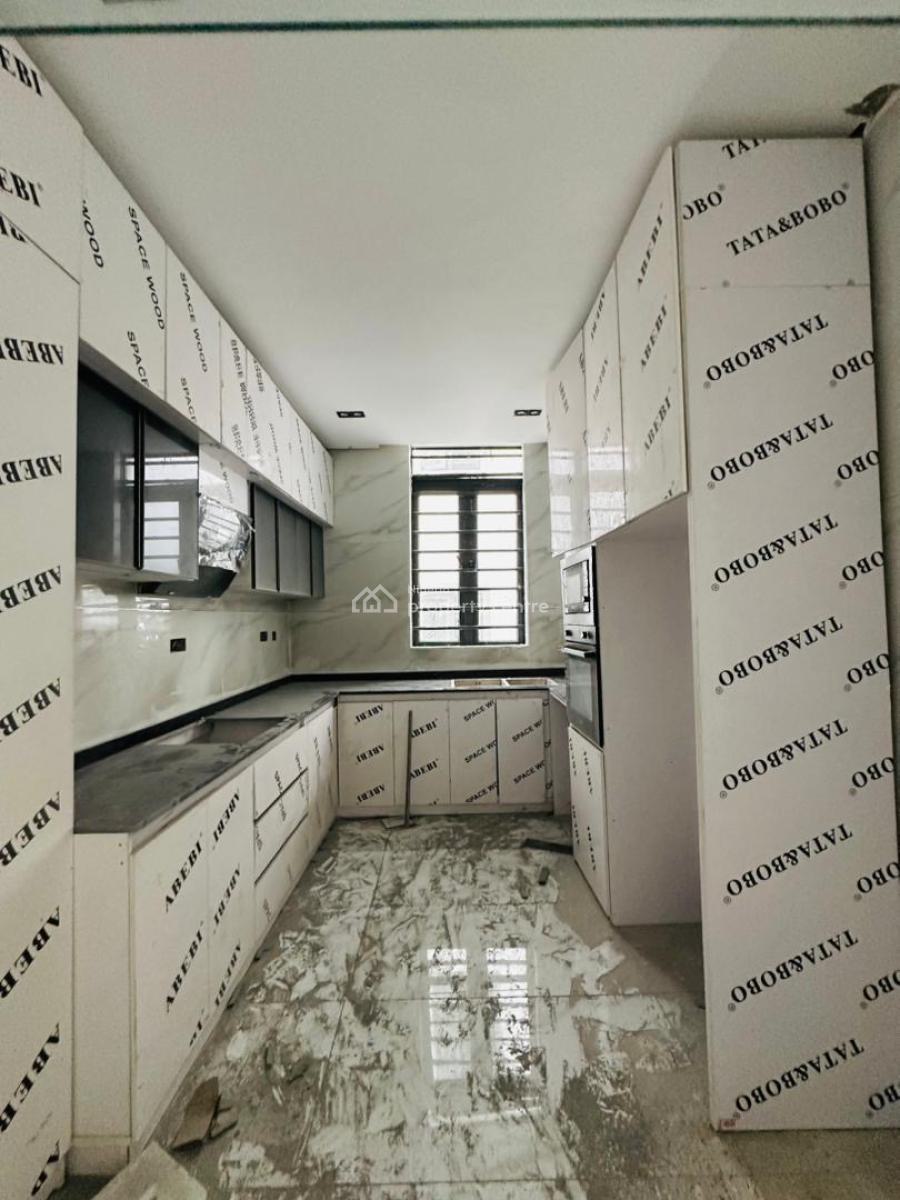 Neatly Built 1 Bedroom Apartment, Ologolo, Lekki, Lagos, Flat / Apartment for Sale