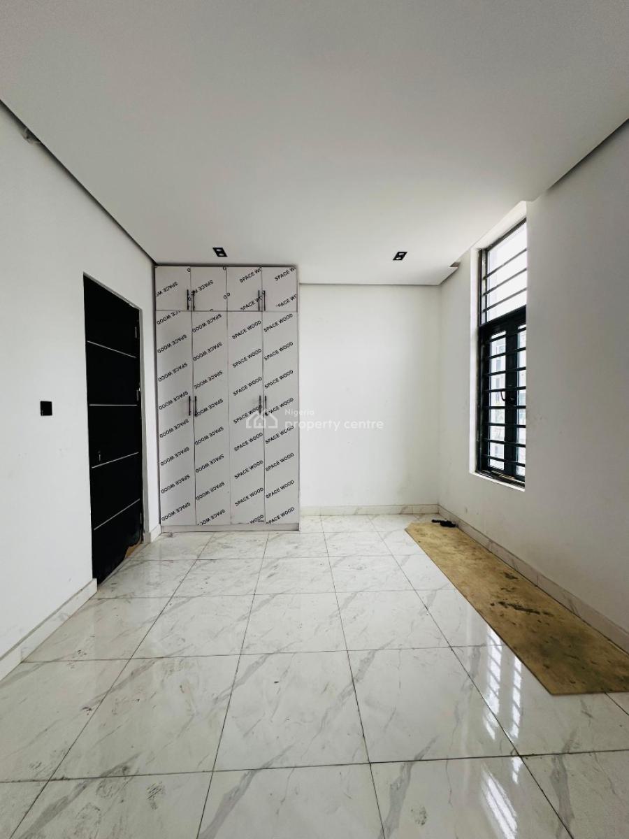 Neatly Built 1 Bedroom Apartment, Ologolo, Lekki, Lagos, Flat / Apartment for Sale