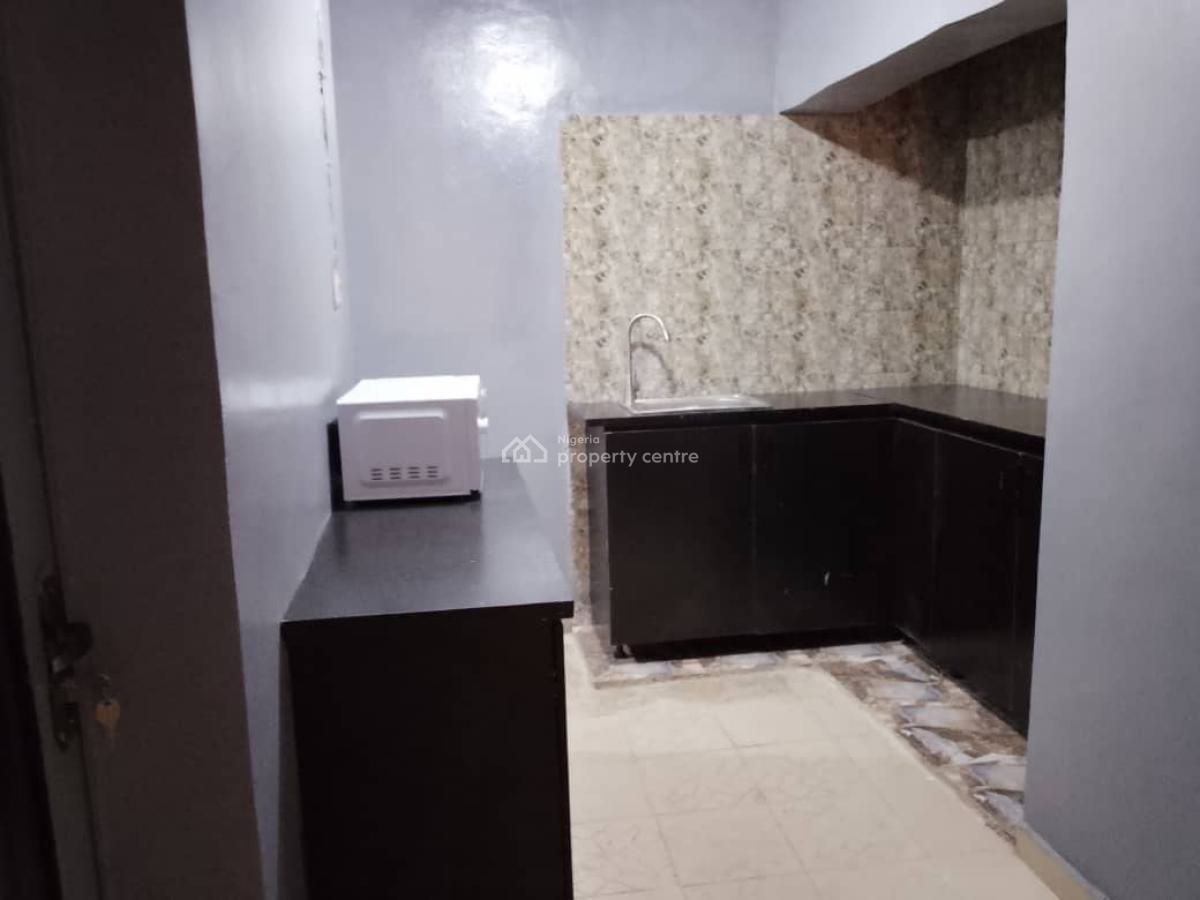 3 Bedroom  Serviced Apartments, Eleyele, Ibadan, Oyo, House Short Let