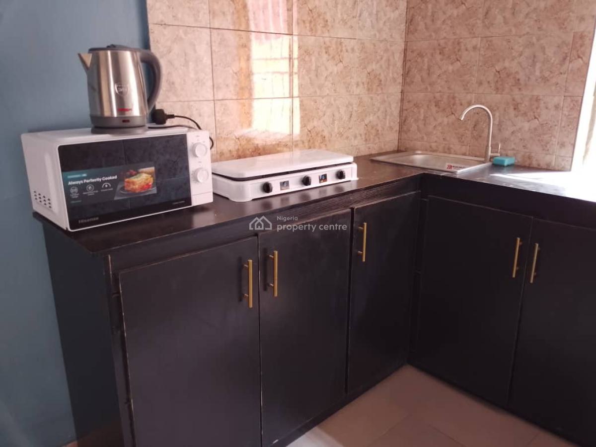 3 Bedroom  Serviced Apartments, Eleyele, Ibadan, Oyo, House Short Let