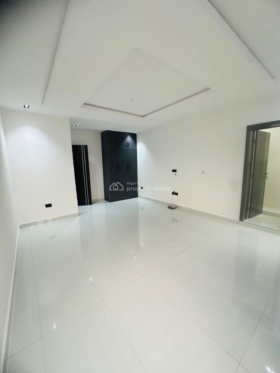 Beautifully Built 5 Bedroom Fully Detached Duplex with Cinema and Bq, Magodo, Lagos, Detached Duplex for Sale