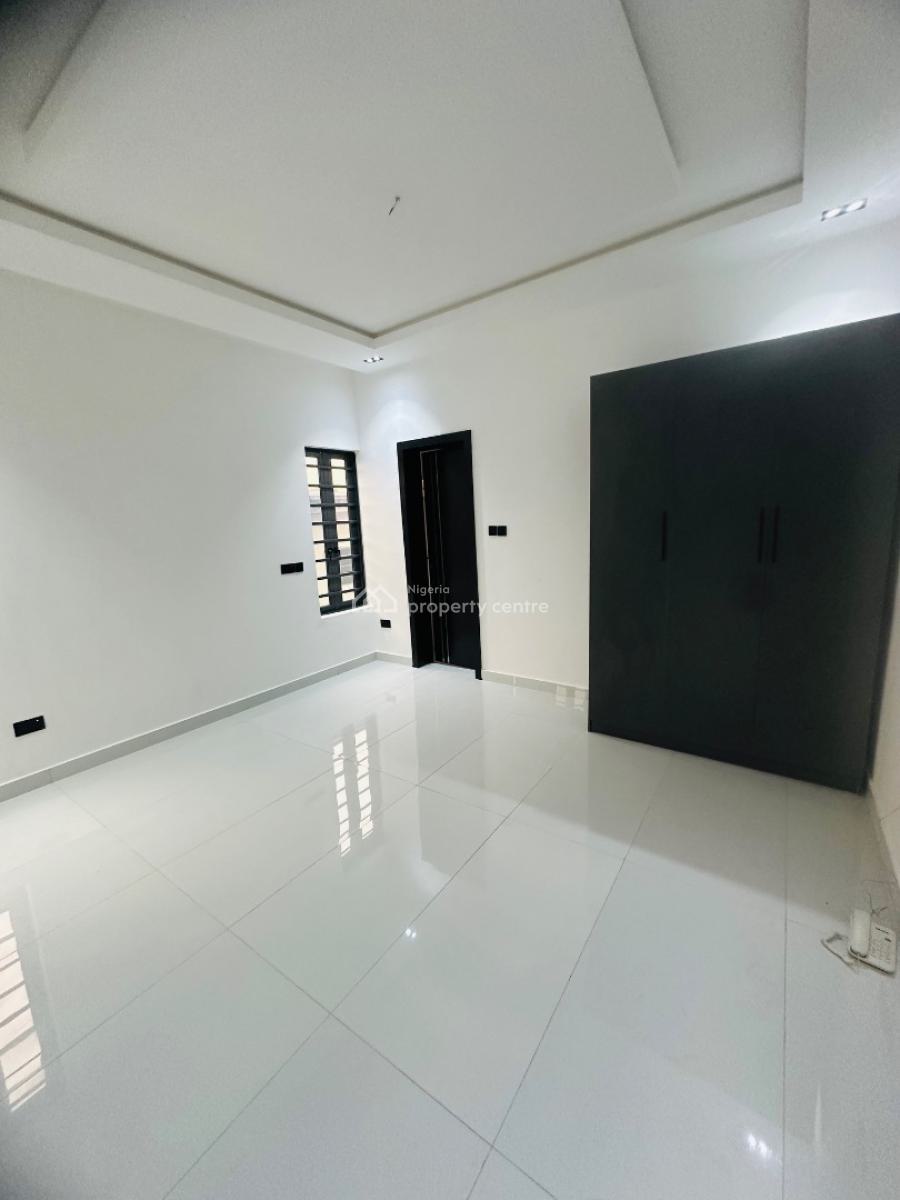 Beautifully Built 5 Bedroom Fully Detached Duplex with Cinema and Bq, Magodo, Lagos, Detached Duplex for Sale