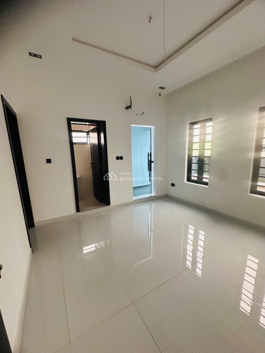 Beautifully Built 5 Bedroom Fully Detached Duplex with Cinema and Bq, Magodo, Lagos, Detached Duplex for Sale