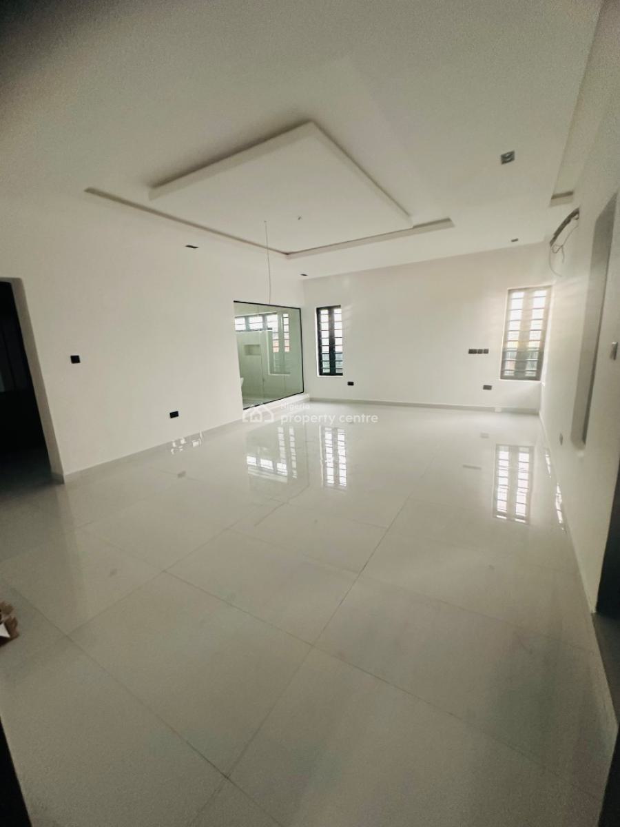 Beautifully Built 5 Bedroom Fully Detached Duplex with Cinema and Bq, Magodo, Lagos, Detached Duplex for Sale