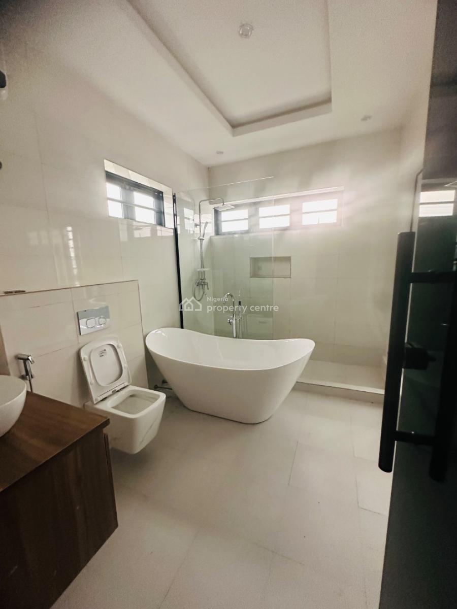 Beautifully Built 5 Bedroom Fully Detached Duplex with Cinema and Bq, Magodo, Lagos, Detached Duplex for Sale