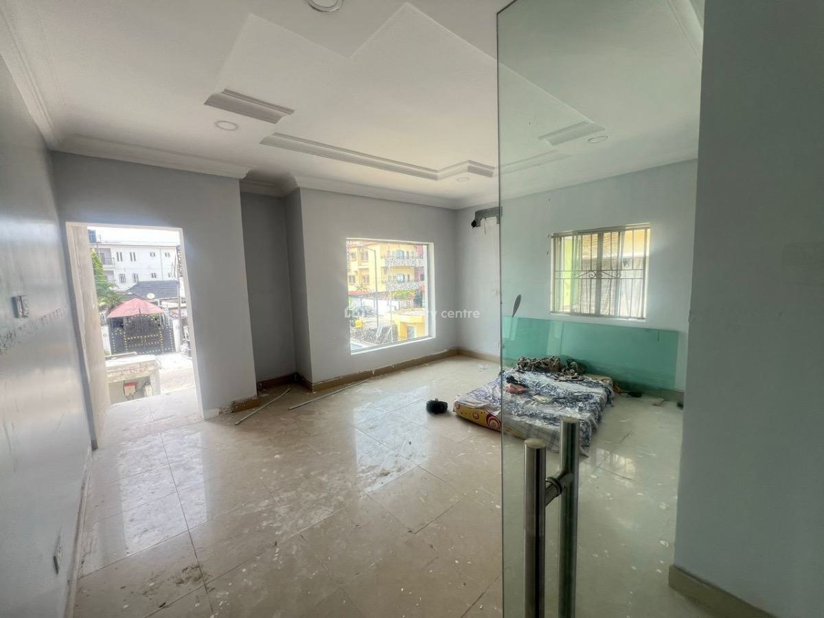 Shop Space in a Commercial Area, Lekki Phase 1, Lekki, Lagos, Shop for Rent