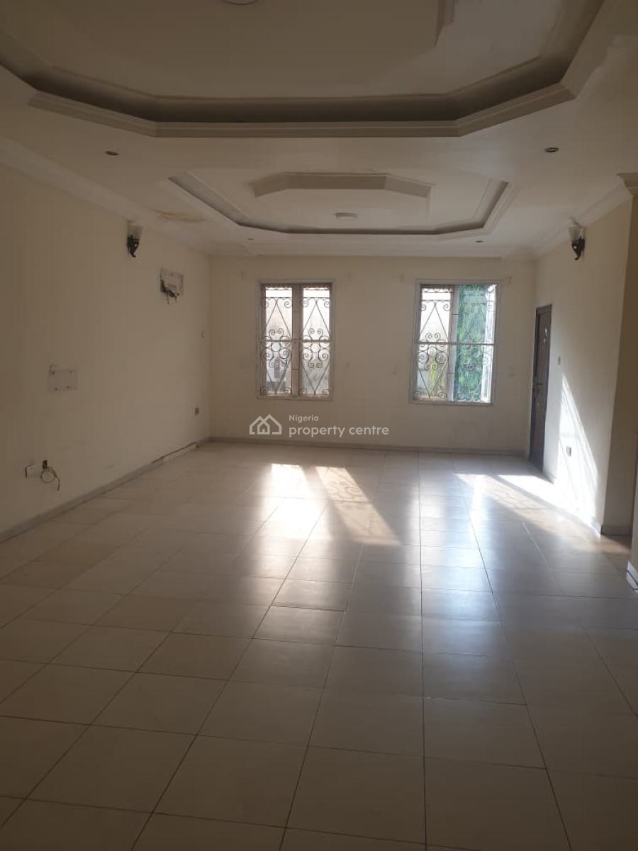 Executive 3-bedroom Flat Self Compound, Gra Phase 2, Magodo, Lagos, Flat / Apartment for Rent