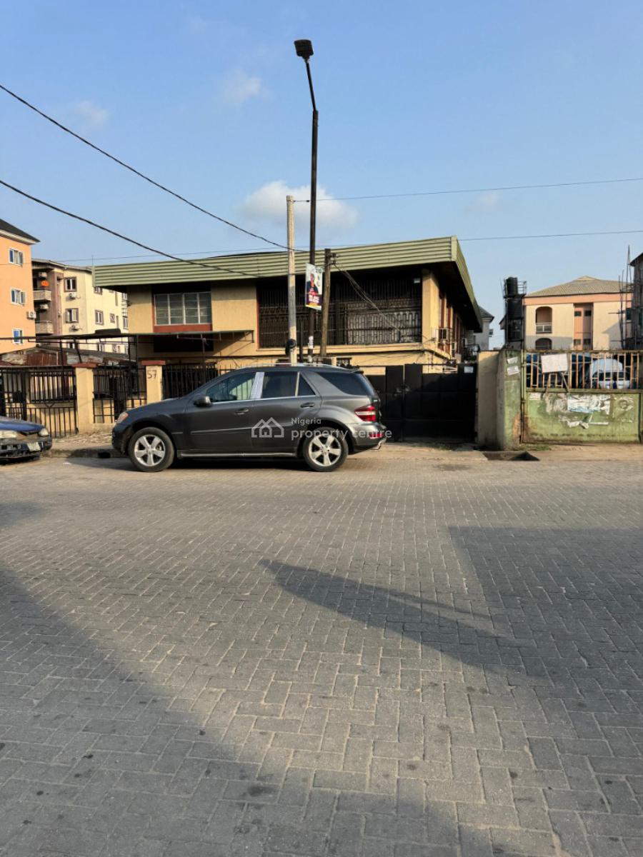 Buy and Renovate 4 Units of 3 Bedroom Apartment in a Lucrative Area, Surulere, Lagos, Block of Flats for Sale