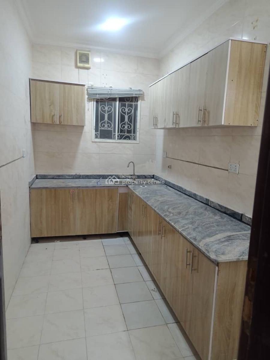 2 Bedroom Apartment (2nd Floor --- 1 Unit Available), Lekki Phase 1, Lekki, Lagos, Flat / Apartment for Rent