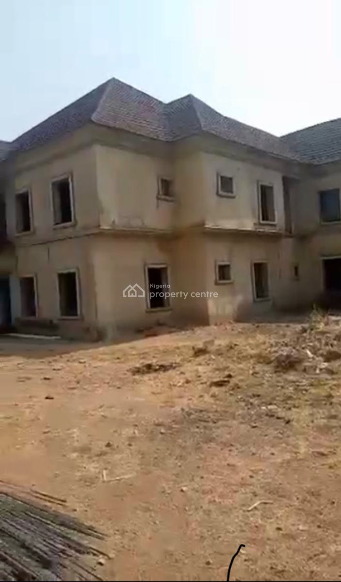 Commercial Land Plot with Old Building Fenced with Gate, Katampe Extension, Katampe, Abuja, Commercial Land for Sale