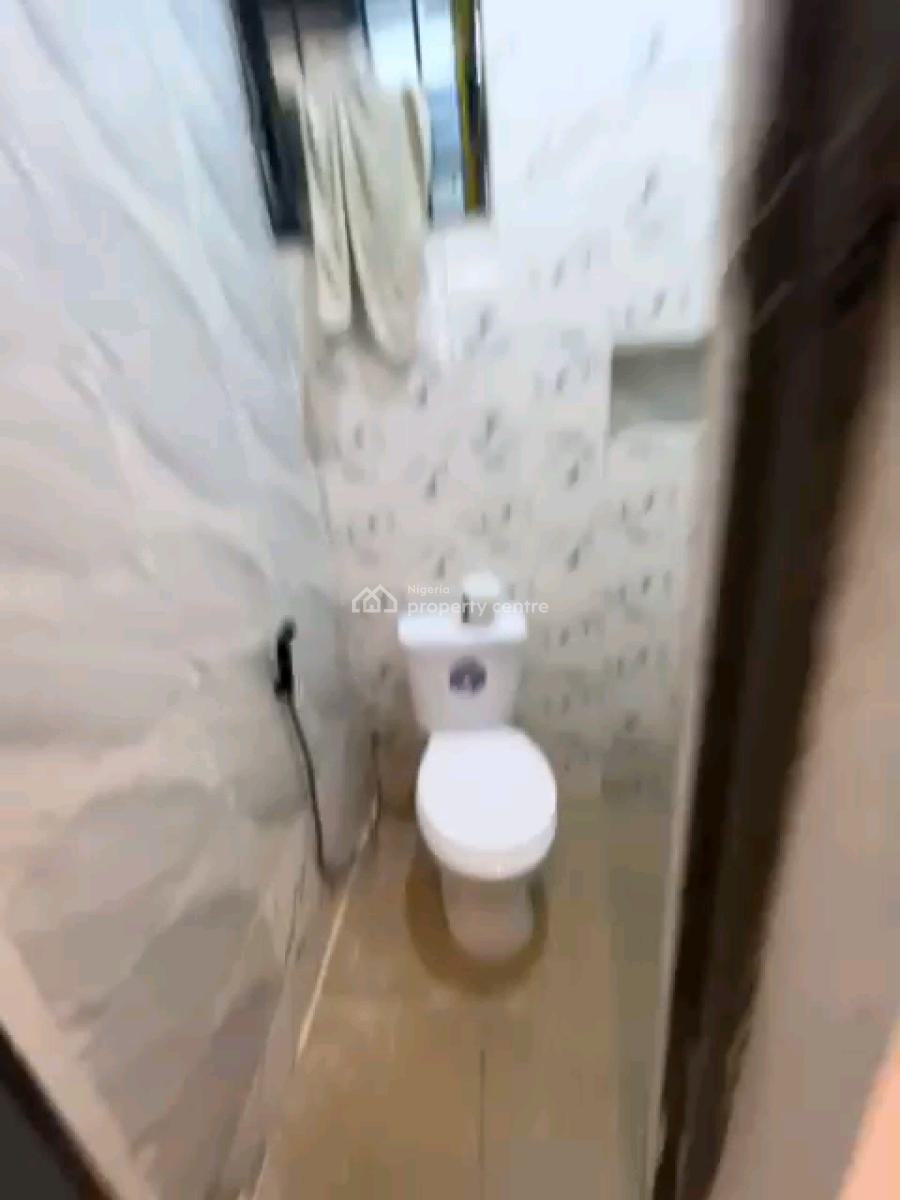 Self Contain, Off Ilaje Road, Shomolu, Lagos, Self Contain (single Rooms) for Rent