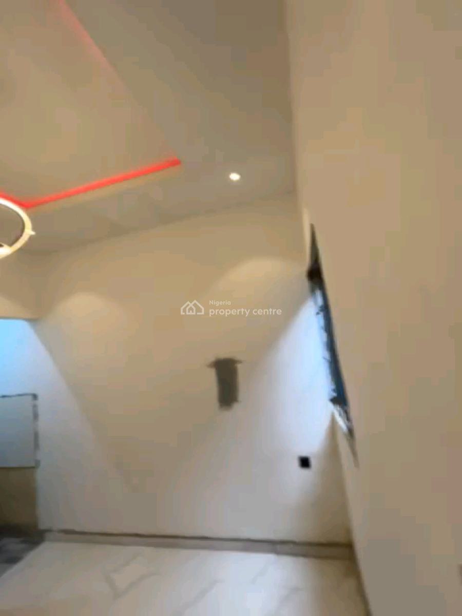 Self Contain, Off Ilaje Road, Shomolu, Lagos, Self Contain (single Rooms) for Rent