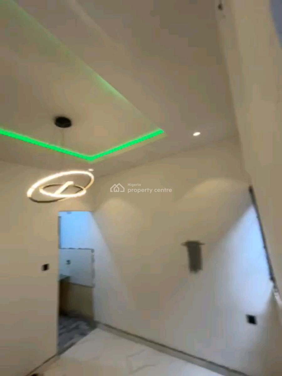 Self Contain, Off Ilaje Road, Shomolu, Lagos, Self Contain (single Rooms) for Rent