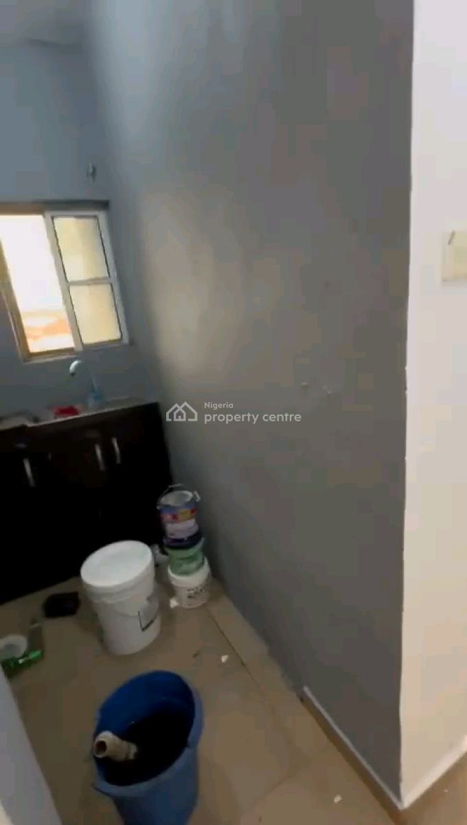 Mini Flat (up Floor), Ladilak, Shomolu, Lagos, Mini Flat (room and Parlour) for Rent
