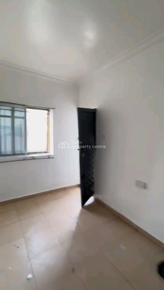 Mini Flat (up Floor), Ladilak, Shomolu, Lagos, Mini Flat (room and Parlour) for Rent