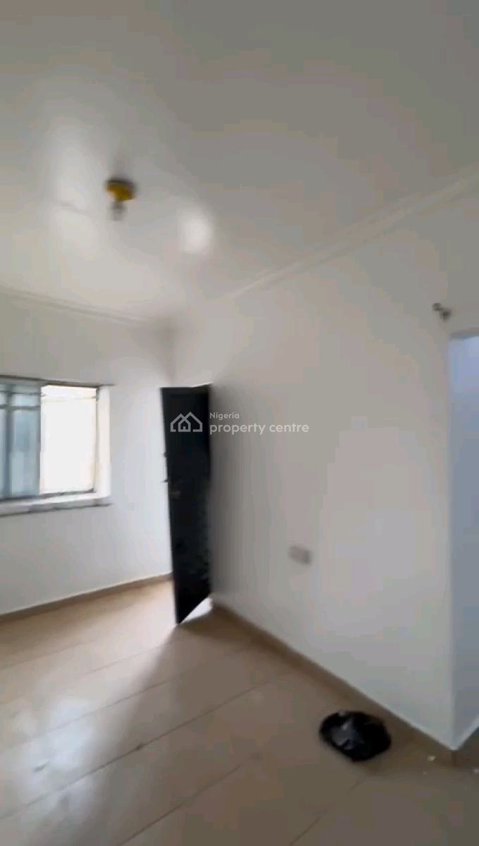 a Fastest Finger Up Floor Mini Flat, Ladilak, Shomolu, Lagos, Mini Flat (room and Parlour) for Rent