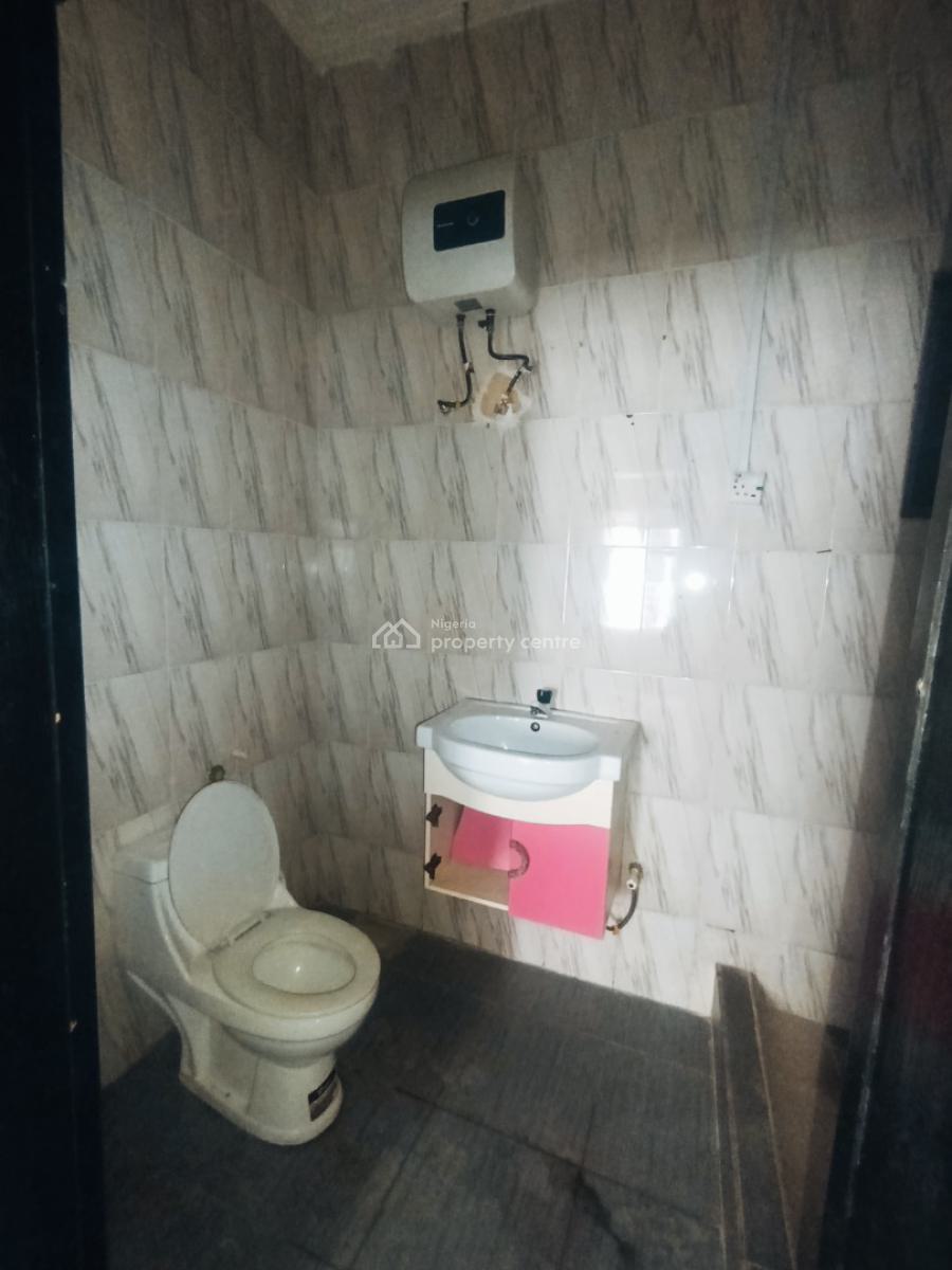 a Studio Apartment with Personal Kitchen and Personal Prepaid Meter, Bera Estate Chevron Drive 🔰, Lekki, Lagos, Self Contain (single Rooms) for Rent