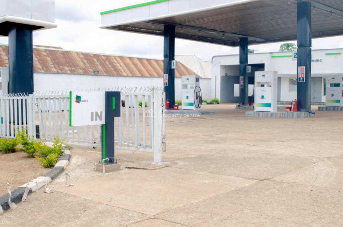 6-pump Filling Station + Lub Bay & Office Complex, Gboko, Benue, Filling Station for Sale