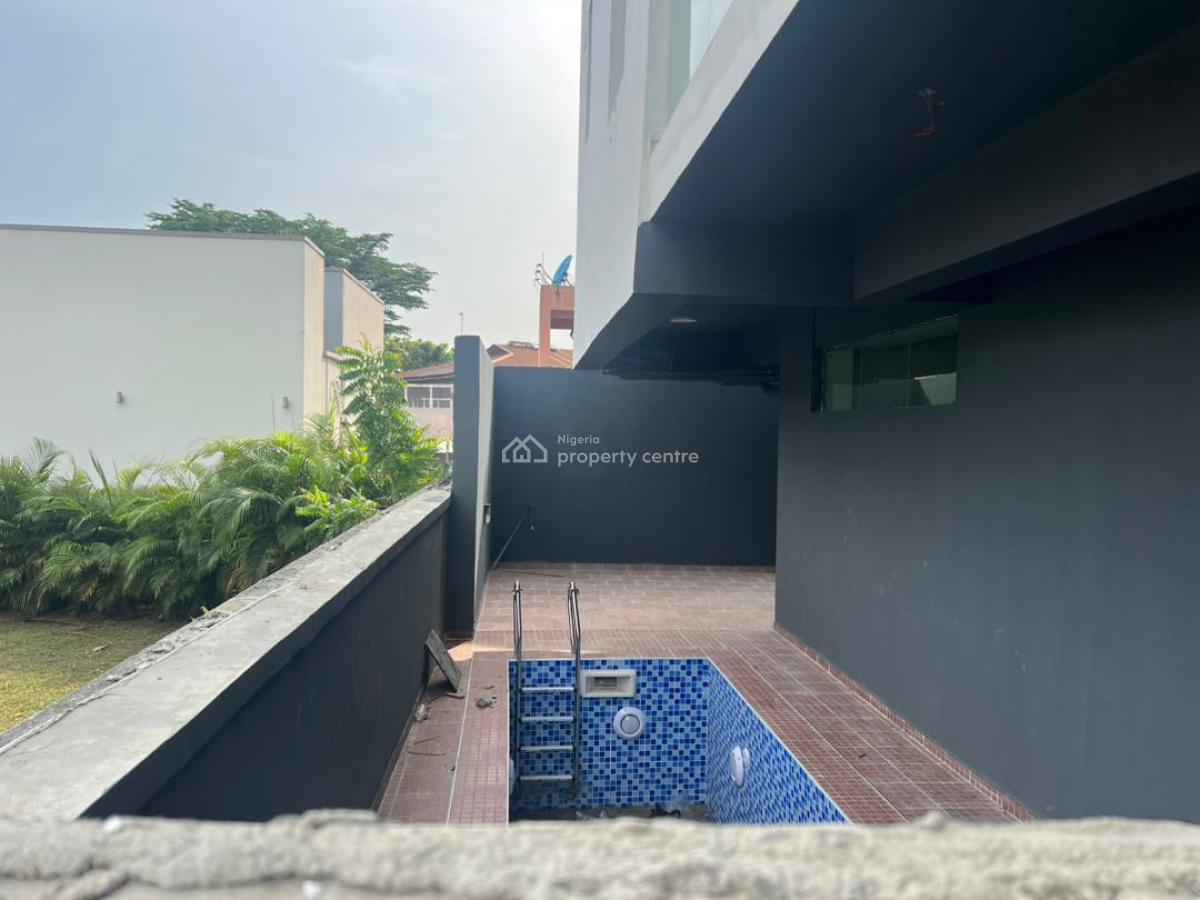 Spacious and Luxury 2 Bedrooms with Bq, Lekki Phase 1, Lekki, Lagos, Flat / Apartment for Sale