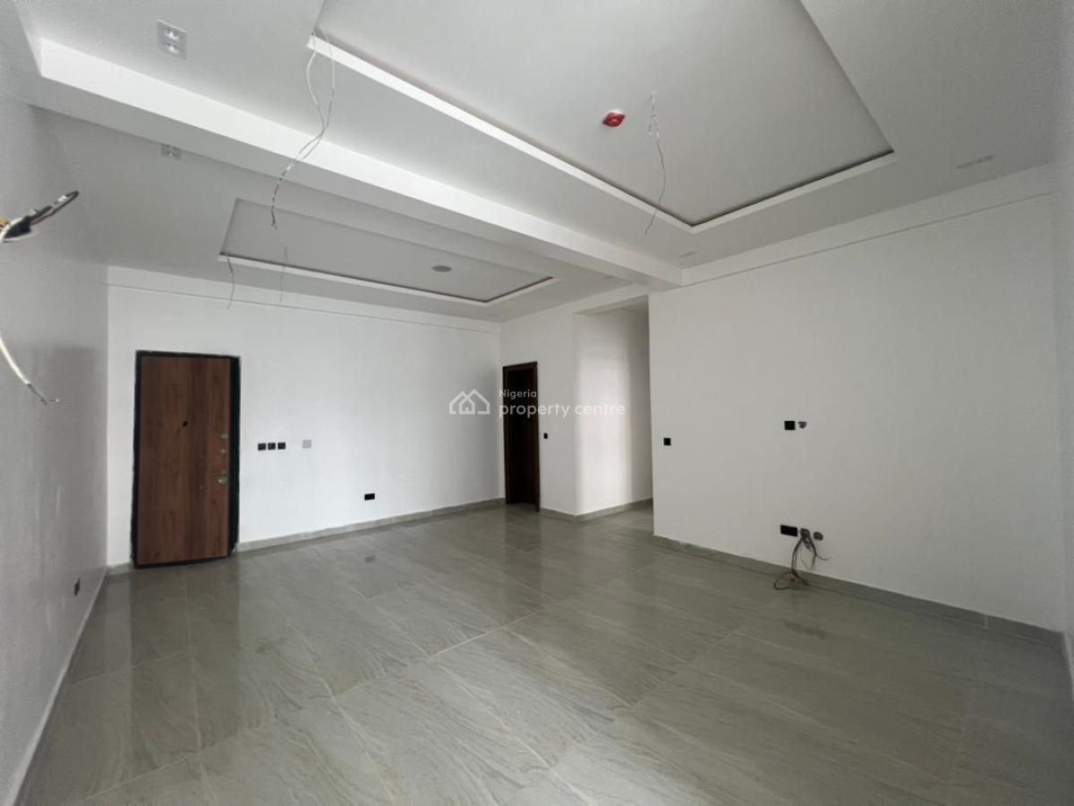 Spacious and Luxury 2 Bedrooms with Bq, Lekki Phase 1, Lekki, Lagos, Flat / Apartment for Sale