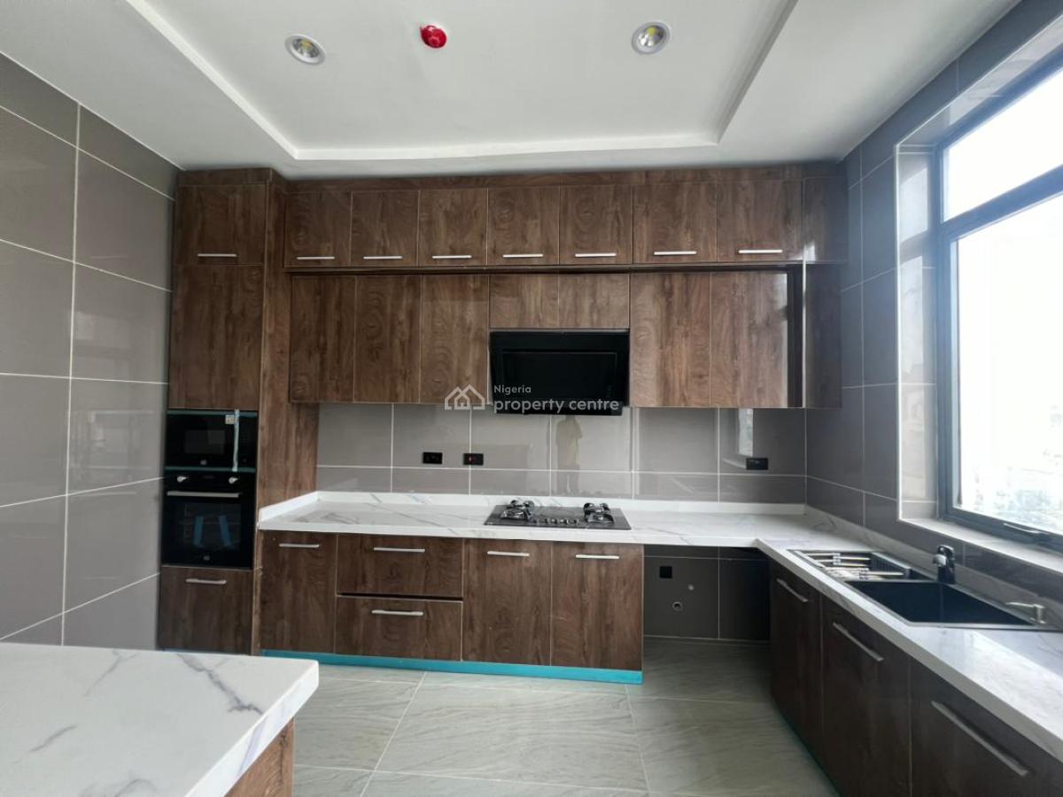 Spacious and Luxury 2 Bedrooms with Bq, Lekki Phase 1, Lekki, Lagos, Flat / Apartment for Sale