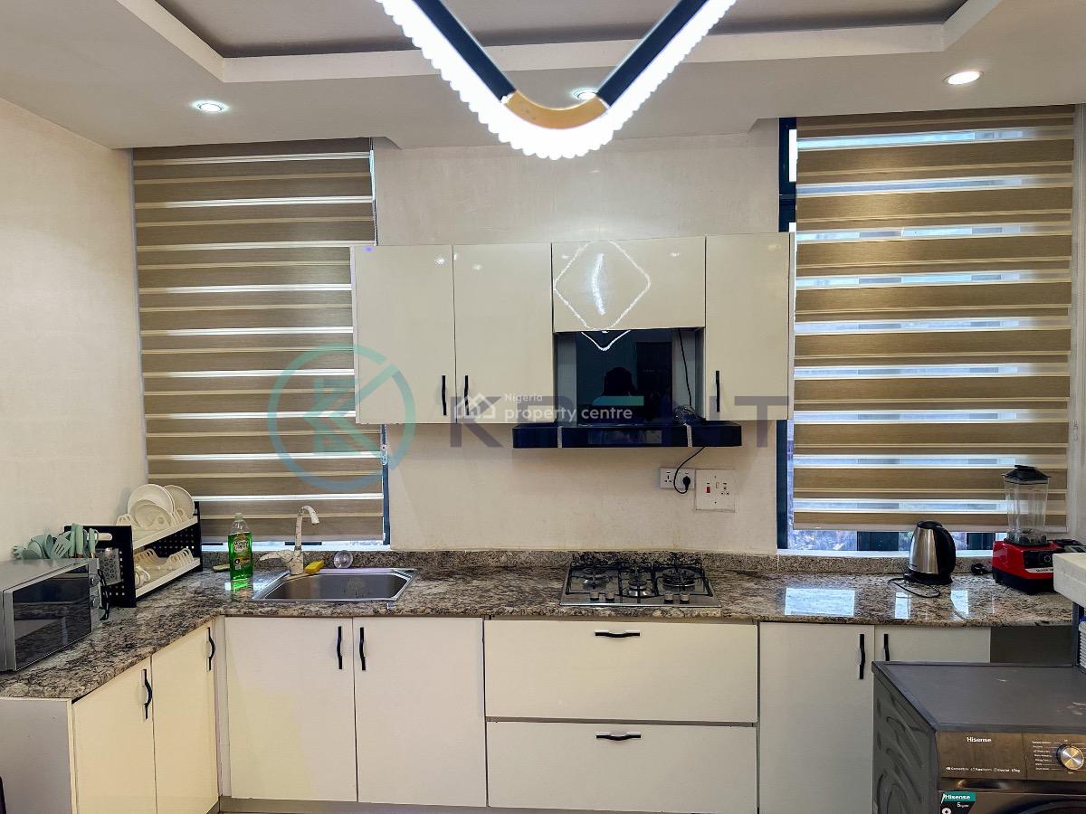 Luxurious Well Furnished 2 Bedroom Apartment with Pool, Lekki Phase 1, Lekki, Lagos, Flat / Apartment for Rent