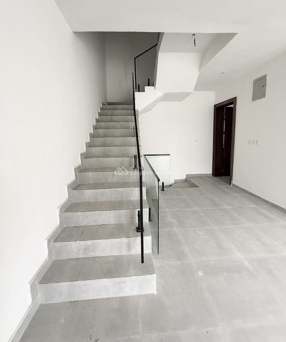 Lovely 4 Bedroom Terrace Duplex with Bq, Lekki Phase 1, Lekki, Lagos, Terraced Duplex for Sale
