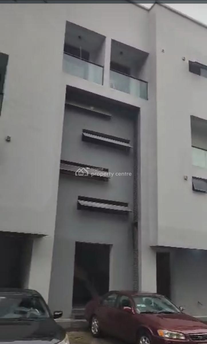 Fully Serviced Well  Finished 4 Bedroom Maisonette with 2 Sitting Room, Ologolo, Lekki, Lagos, House for Sale