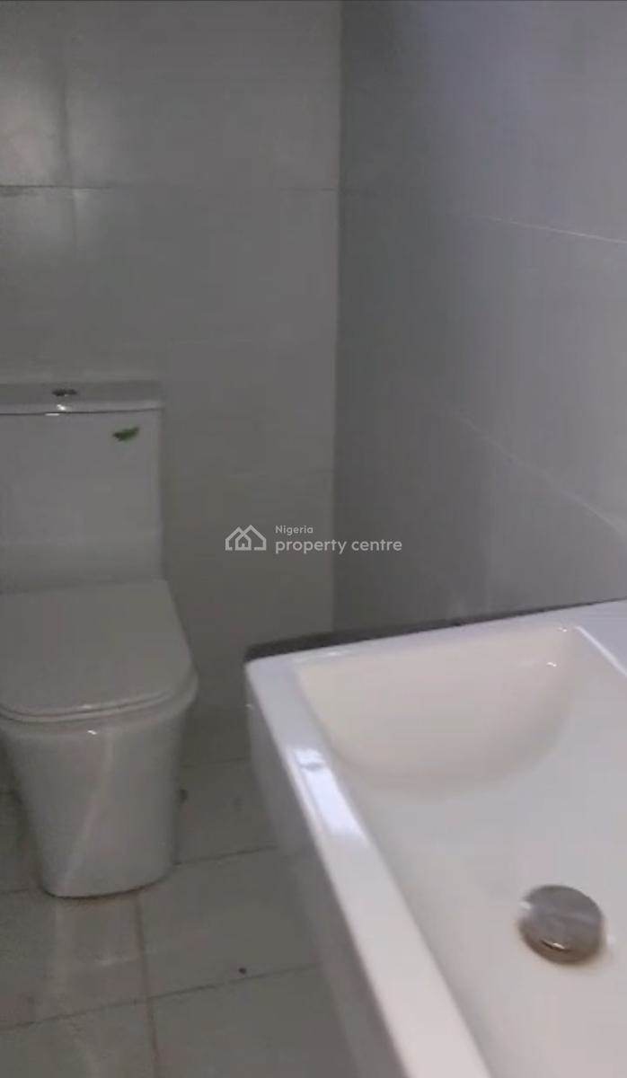 Fully Serviced Well  Finished 4 Bedroom Maisonette with 2 Sitting Room, Ologolo, Lekki, Lagos, House for Sale